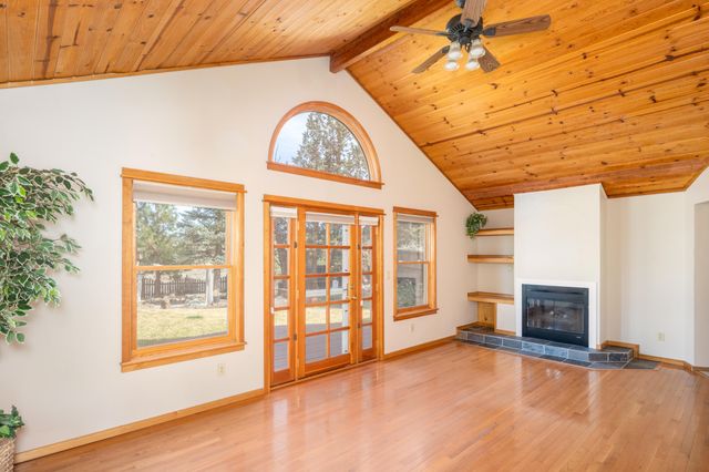 64769 Saros Lane, Bend, OR 97703