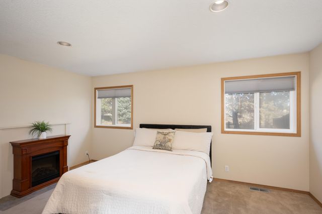 64769 Saros Lane, Bend, OR 97703