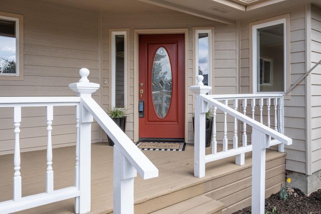 64769 Saros Lane, Bend, OR 97703