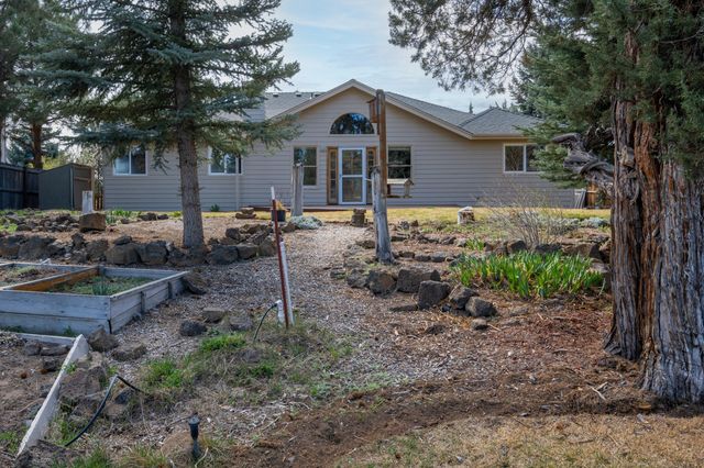 64769 Saros Lane, Bend, OR 97703