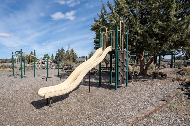 64769 Saros Lane, Bend, OR 97703