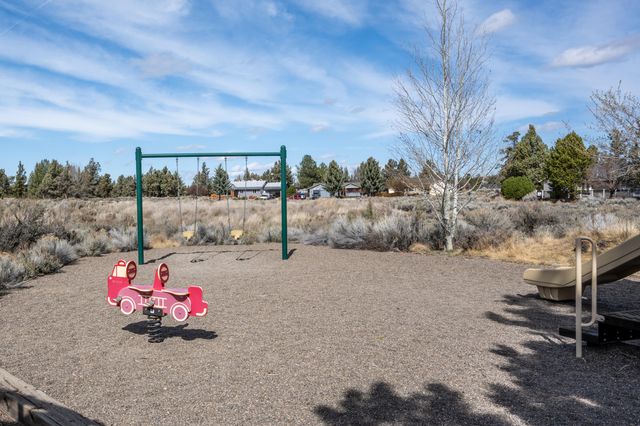 64769 Saros Lane, Bend, OR 97703