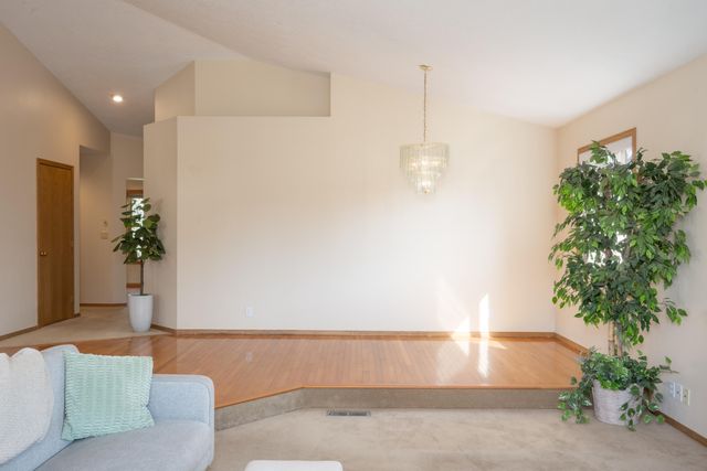 64769 Saros Lane, Bend, OR 97703