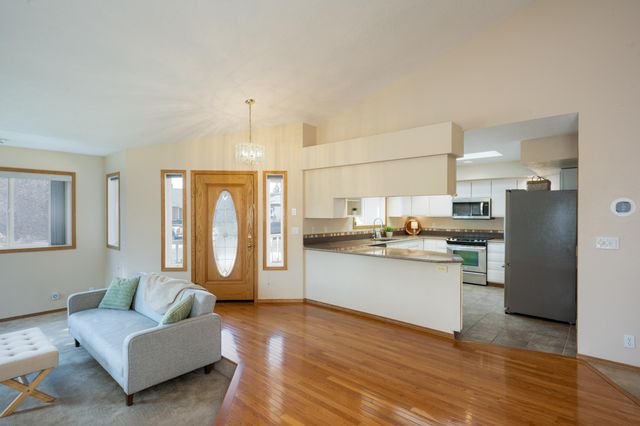 64769 Saros Lane, Bend, OR 97703