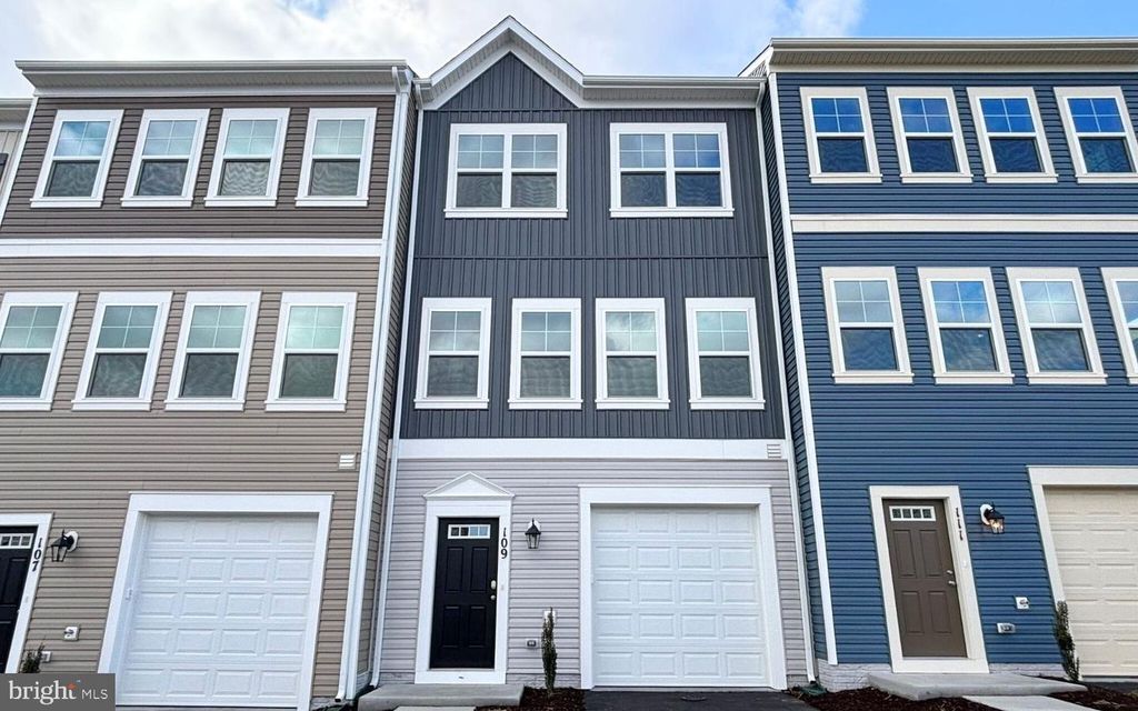 109 GLEDING WAY, Stephenson, VA 22656