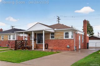 30242 Taylor Street, St. Clair Shores, MI 48082