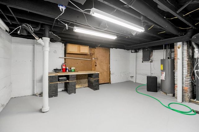 4201 S Thompson Street, Kansas City, KS 66103