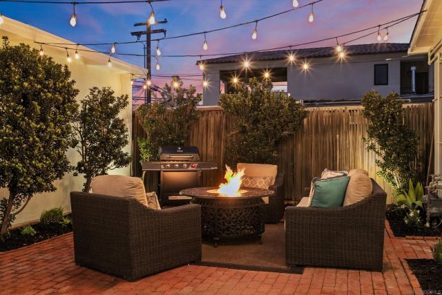 319 Nautilus Street, La Jolla, CA 92037