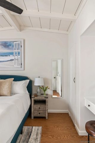 319 Nautilus Street, La Jolla, CA 92037