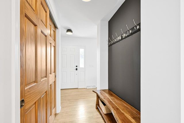 9902 Talons WAY, Verona, WI 53593