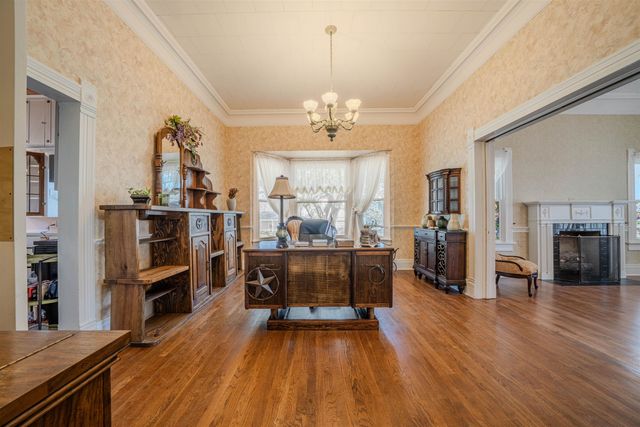 300 S Montgomery, Gilmer, TX 75644