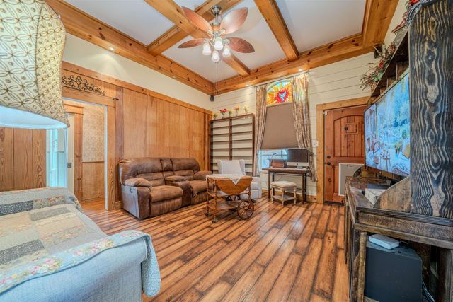 300 S Montgomery, Gilmer, TX 75644