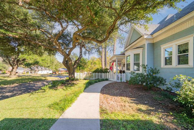 300 S Montgomery, Gilmer, TX 75644