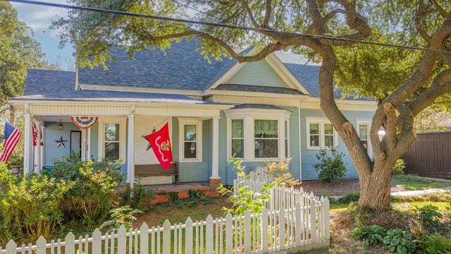 300 S Montgomery, Gilmer, TX 75644