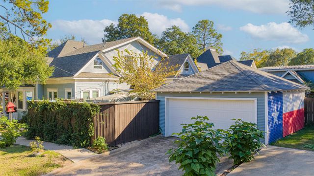 300 S Montgomery, Gilmer, TX 75644