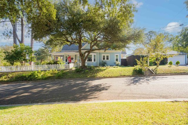 300 S Montgomery, Gilmer, TX 75644