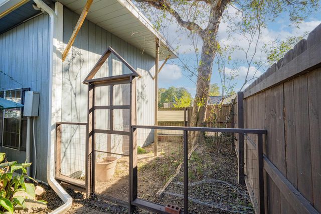 300 S Montgomery, Gilmer, TX 75644