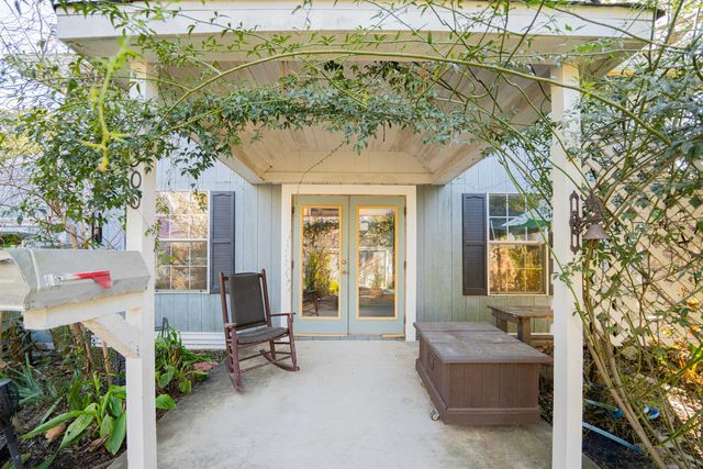 300 S Montgomery, Gilmer, TX 75644