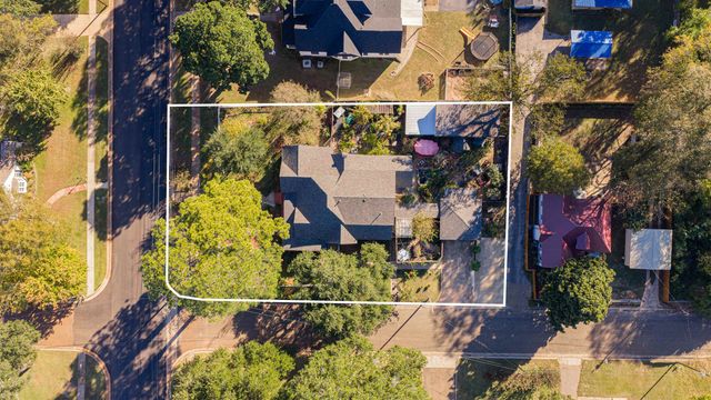 300 S Montgomery, Gilmer, TX 75644