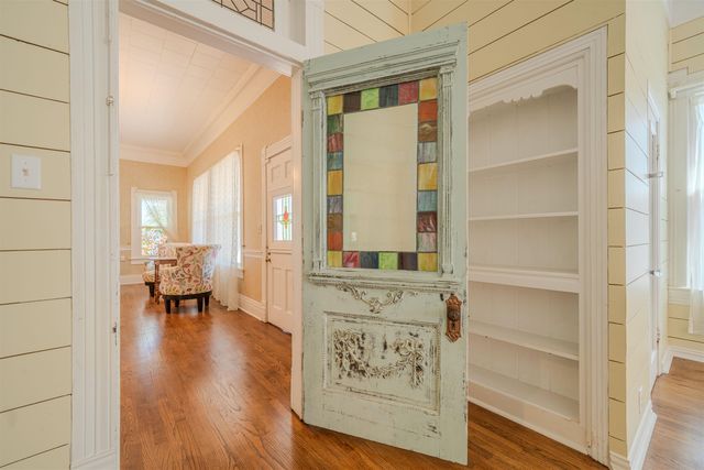 300 S Montgomery, Gilmer, TX 75644