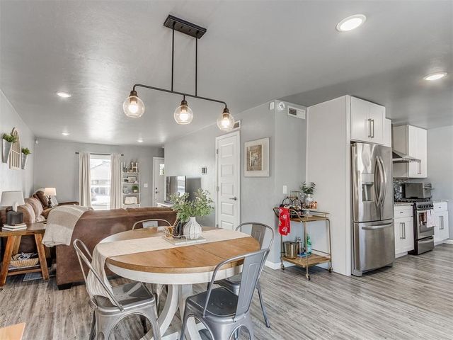 785 NW 16th Street, Moore, OK 73160