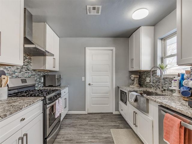 785 NW 16th Street, Moore, OK 73160