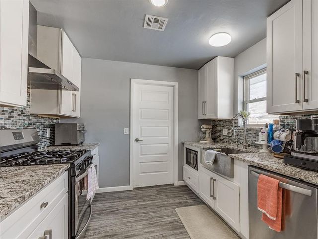 785 NW 16th Street, Moore, OK 73160