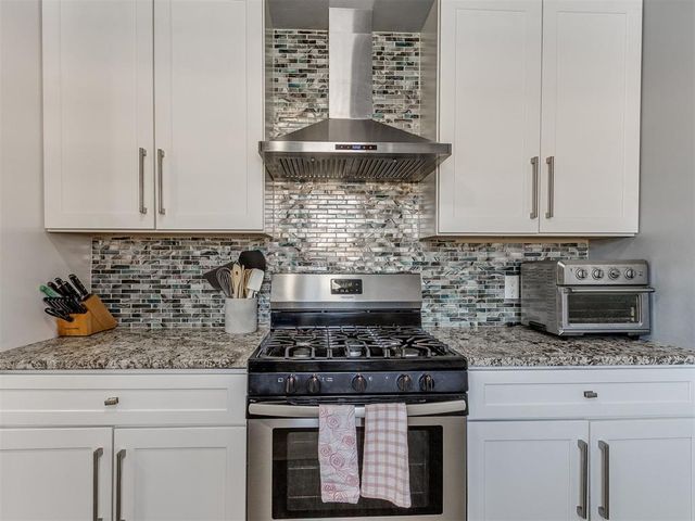 785 NW 16th Street, Moore, OK 73160