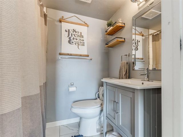 785 NW 16th Street, Moore, OK 73160