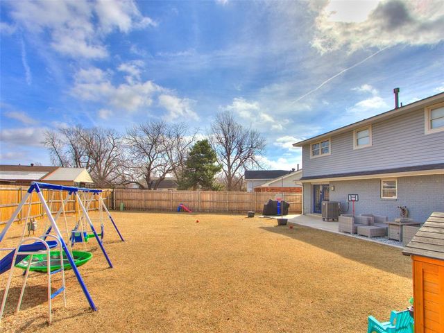 785 NW 16th Street, Moore, OK 73160