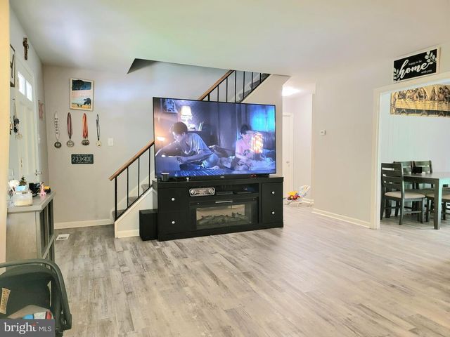 50 EDGE LN, Willingboro, NJ 08046