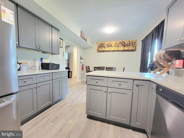50 EDGE LN, Willingboro, NJ 08046