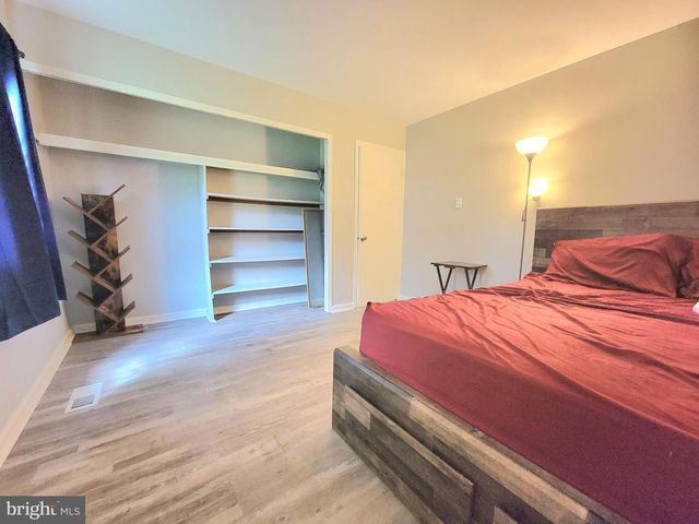 50 EDGE LN, Willingboro, NJ 08046