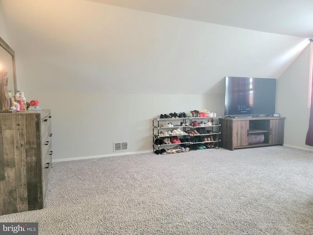 50 EDGE LN, Willingboro, NJ 08046