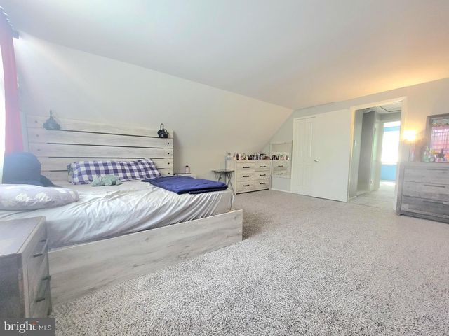 50 EDGE LN, Willingboro, NJ 08046
