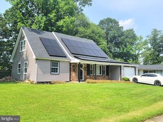 50 EDGE LN, Willingboro, NJ 08046