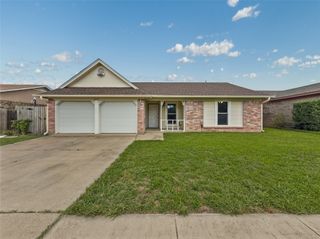 6412 Storm Drive, Watauga, TX 76148