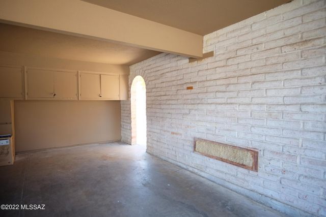 6709 E Calle La Paz Unit D, Tucson, AZ 85715