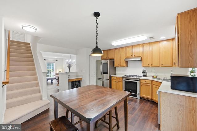 45428 OAK TRAIL SQ, Sterling, VA 20164