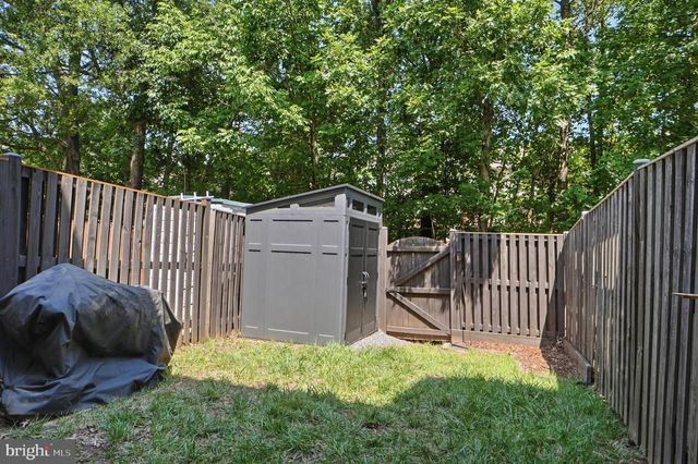 45428 OAK TRAIL SQ, Sterling, VA 20164