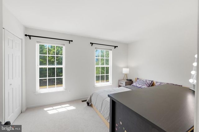 45428 OAK TRAIL SQ, Sterling, VA 20164
