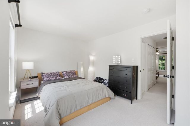 45428 OAK TRAIL SQ, Sterling, VA 20164