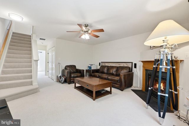 45428 OAK TRAIL SQ, Sterling, VA 20164