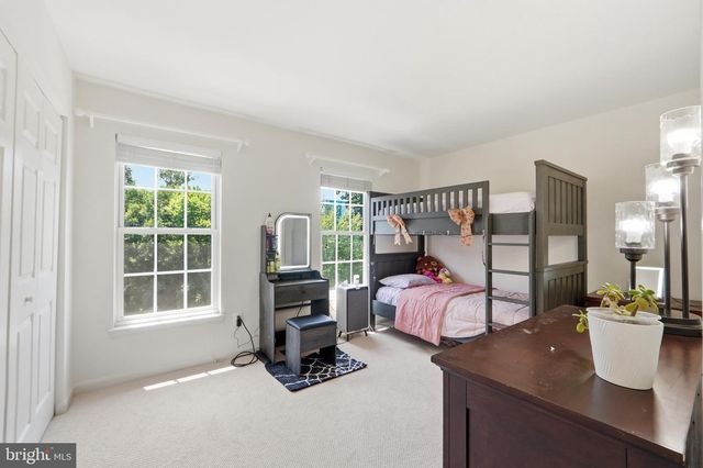 45428 OAK TRAIL SQ, Sterling, VA 20164