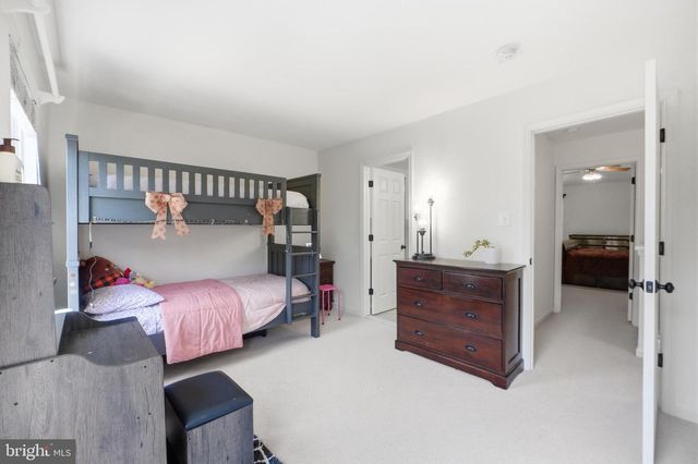 45428 OAK TRAIL SQ, Sterling, VA 20164