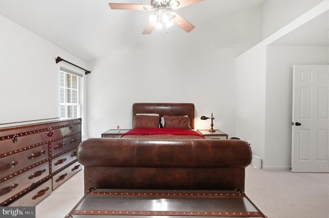 45428 OAK TRAIL SQ, Sterling, VA 20164