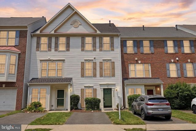 45428 OAK TRAIL SQ, Sterling, VA 20164