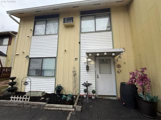 37 Robert Road, Kiamesha Lake, NY 12751