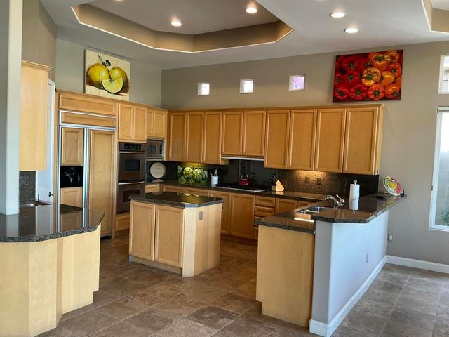 81650 Tiburon Drive, La Quinta, CA 92253