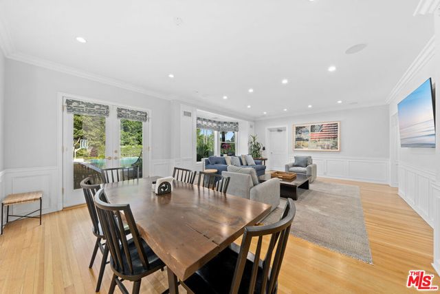 228 S Hudson Avenue, Los Angeles, CA 90004
